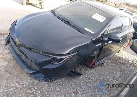 2021 Toyota Corolla Se Nightshade Edition z USA, uszkodzony, nr VIN JTND4MBE0M3118605